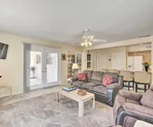Quiet Sun City Home w/ Grill - Golf & Hike Nearby!