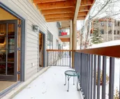 Quaint mountain condo w/two fireplaces, mountain views, balcony & great location