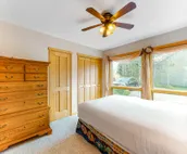 Beautiful family home w/full kitchen and gorgeous views from living room