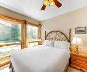 Beautiful family home w/full kitchen and gorgeous views from living room