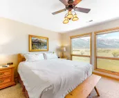 Beautiful family home w/full kitchen and gorgeous views from living room