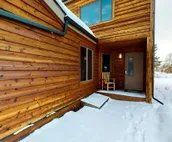 Rustic townhome near Jackson Hole Golf & Tennis Club with private sauna & deck