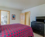 Spacious townhouse with ski & mountain views, deck, grill, & fireplace
