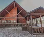 Peaceful Peak-Inside State Park|Secluded|Close to Lake|3 Bedroom|Sleeps 8