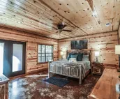 Peaceful Peak-Inside State Park|Secluded|Close to Lake|3 Bedroom|Sleeps 8