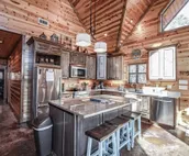 Peaceful Peak-Inside State Park|Secluded|Close to Lake|3 Bedroom|Sleeps 8