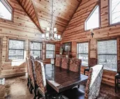 Peaceful Peak-Inside State Park|Secluded|Close to Lake|3 Bedroom|Sleeps 8