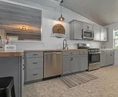 Farmhouse On 4