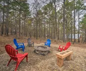 Luxury Cabin in the Woods w/ Hot Tub & Yard Games!