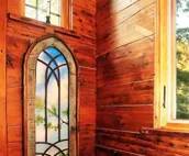 Luxurious Two-Story Treehouse | Minutes from Lake Sunapee | Peaceful