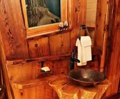 Luxurious Two-Story Treehouse | Minutes from Lake Sunapee | Peaceful