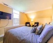 The Allison House Inn - (Whole House) - city view