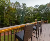 The Toasty Marshmallow - Newly-renovated family getaway minutes away from