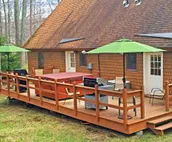 Killington Cabin - Left Unit: Great for families, Cozy, Close to Mountain. Ho...