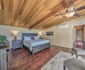 Grand Ruidoso Hideaway w/ Game Room & Hot Tub!