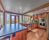 Grand Ruidoso Hideaway w/ Game Room & Hot Tub!