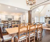 Tastefully-Decorated High-End Home with Private Pool, Washer/Dryer, High-Spee...