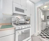 Gorgeous Lake Michigan Home w/Free WiFi, Screened-In Porch, Private Hot Tub/Yard