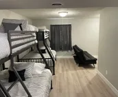 Bayview Condo # 2, Ogallala Beach, Sleeps 8 Comfortably!