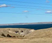 Bayview Condo # 2, Ogallala Beach, Sleeps 8 Comfortably!
