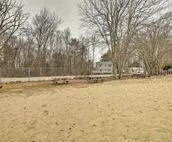 Pet-Friendly Lebanon House w/ Lake Access!