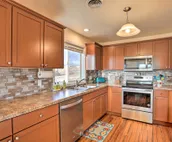 Lake McConaughy Getaway w/ Patio: Beachside Living