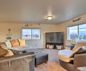 Lake McConaughy Getaway w/ Patio: Beachside Living