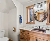 Private Lodging on 12 Acres with Kenai Mountain Views