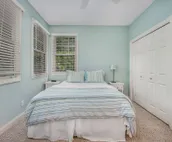 Townhouse with Screened Porch, Fireplace & Pool/Lakefront Cabana