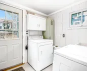 Well-Equipped Home near the Beach w/Fireplace, free WiFi, Beach Access, & more