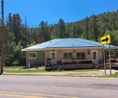 Creekview Suite at Tanager Brook Inn in the Heart of Black Hills by Mt. Rushmore