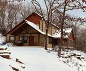 Wind Ridge Cabin at Lake Tenkiller Sleeps 16