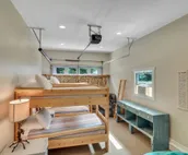 6-Month Winter Stay Now Available | 1/2 mile to Downtown | Pet Friendly