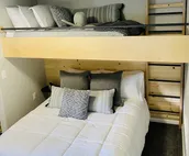 New construction- Less then a Mile from Alyeska Day-lodge