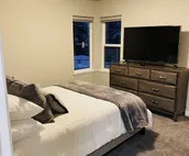 New construction- Less then a Mile from Alyeska Day-lodge