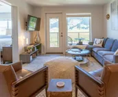 221 Hidden Hollow Elk Refuge Views / Town Square!