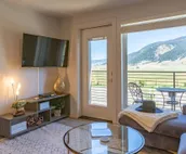 221 Hidden Hollow Elk Refuge Views / Town Square!