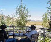 221 Hidden Hollow Elk Refuge Views / Town Square!