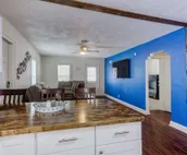 3BR House near Tropicana, IU Health, UE, USI