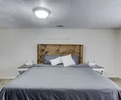 3BR House near Tropicana, IU Health, UE, USI