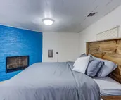 3BR House near Tropicana, IU Health, UE, USI