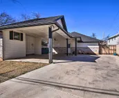 Modern OKC Retreat: 0.5 Miles to Plaza District!