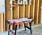 ★ FM getaway | 3 br | 2-stall garage pkg ★