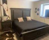 ★ FM getaway | 3 br | 2-stall garage pkg ★