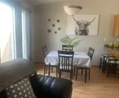 ★ FM getaway | 3 br | 2-stall garage pkg ★
