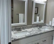 Harter Heights 5 Bedroom/ 5.5 bathroom Home walking distance to Notre Dame