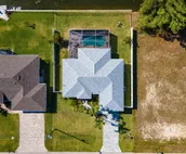 Amazing outdoor living on a freshwater canal, 4 bedrooms, pet-friendly