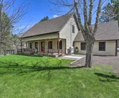 Keystone Getaway Cabin w/ Mount Rushmore View