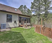 Keystone Getaway Cabin w/ Mount Rushmore View