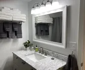 Norfolk luxury 2 bedroom upscale area by hospital